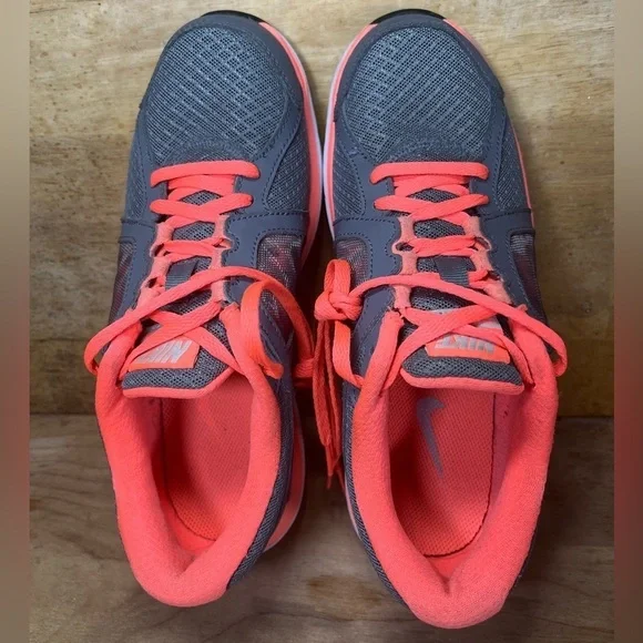 Nike Dual Fusion Womens Size 7 Running Shoes Sneakers Gray Coral 657498-001 - Picture 6 of 10